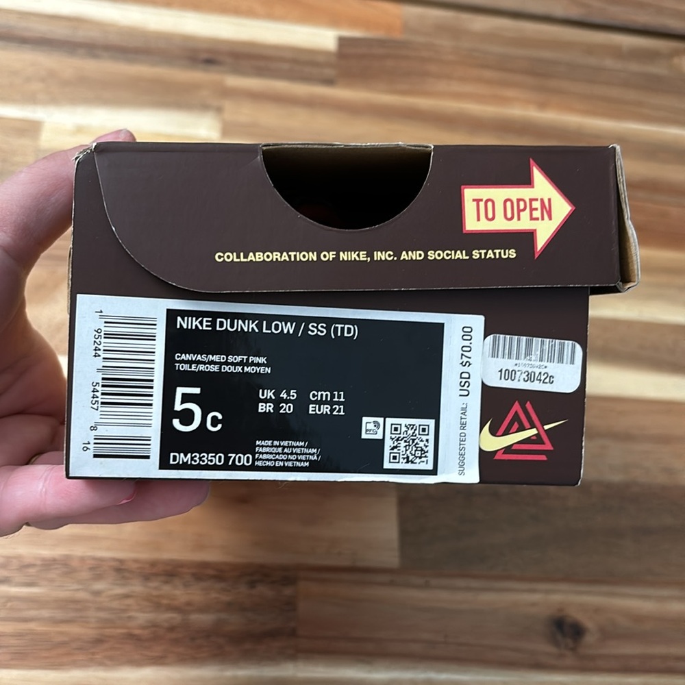 Toddler Dunks - Picture 4 of 5